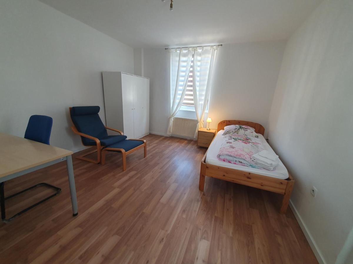 Ferienwohnung Privatzimmer An Der Universitaetsklinik Mainz-Sehr Zentral Exterior foto